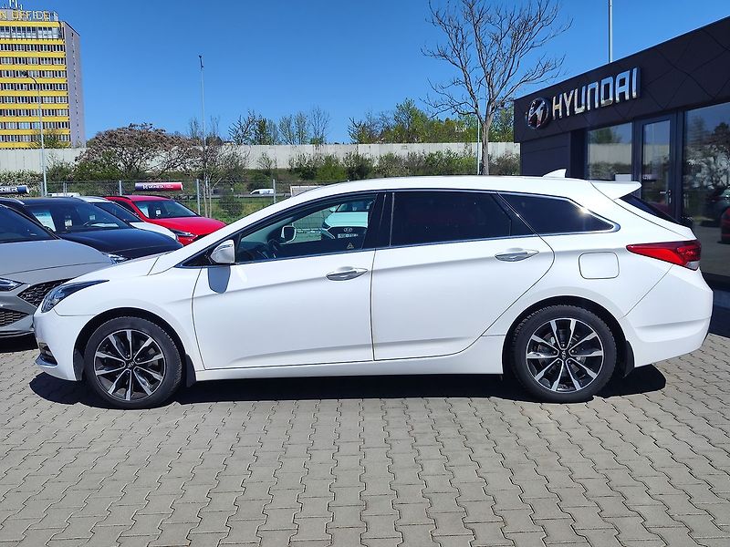 Hyundai i40 1.6 CRDi/100kW Success DCT - fotka 8 z 39