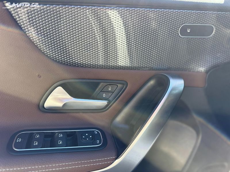 Mercedes-Benz Třídy A (2020) 180 CDi 85kW VIDEOPROHLÍDKA - fotka 13 z 32