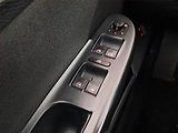 Volkswagen Passat (2010) 1.6 TDI, Serv.kniha, nová STK - náhled 17
