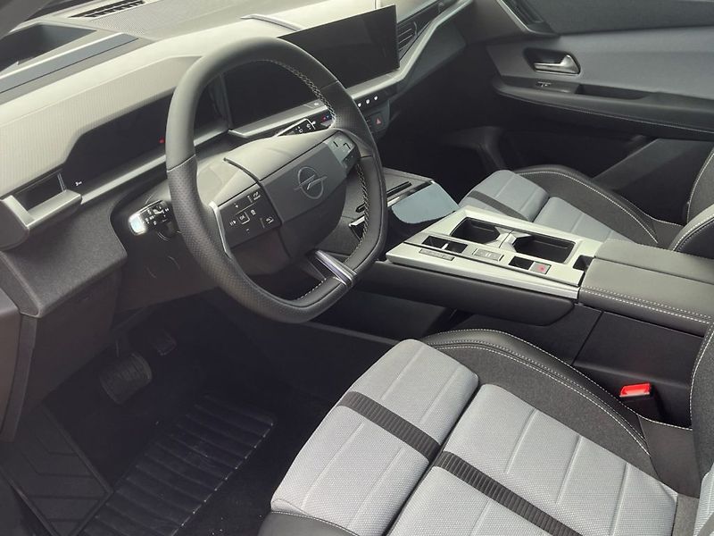 Opel Grandland (2026) ULTIMATE PHEV 1.6 (143kW/195k) - fotka 10 z 20