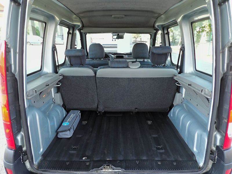 Renault Kangoo 1.2i 16v 55kW Klimatizace - fotka 20 z 28