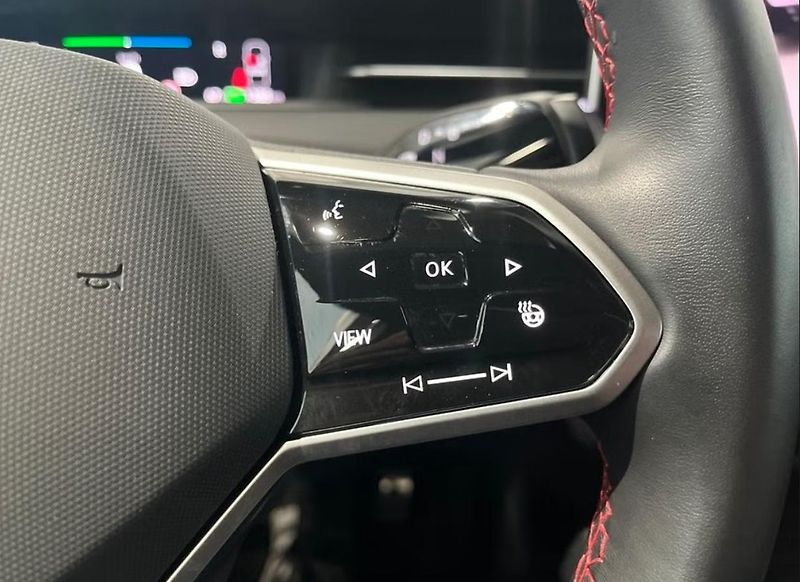 Volkswagen ID.7 Tourer GTX 360 kam Masáž HuD Tažné - fotka 14 z 19