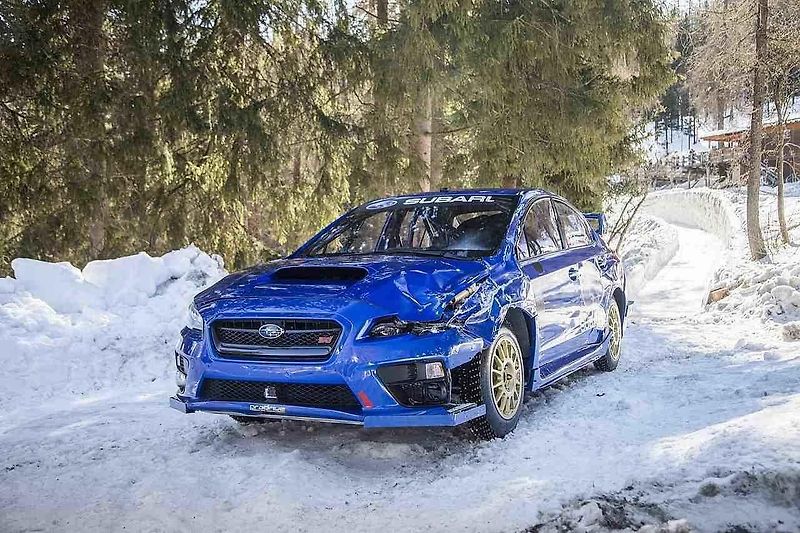 Subaru WRX STI na bobové dráze ve Svatém Mořici.