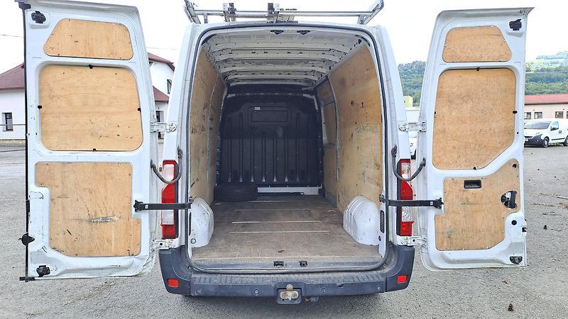 Renault Master 2.3 DCI 35 RT NAVI Nosič - fotka 12 z 21