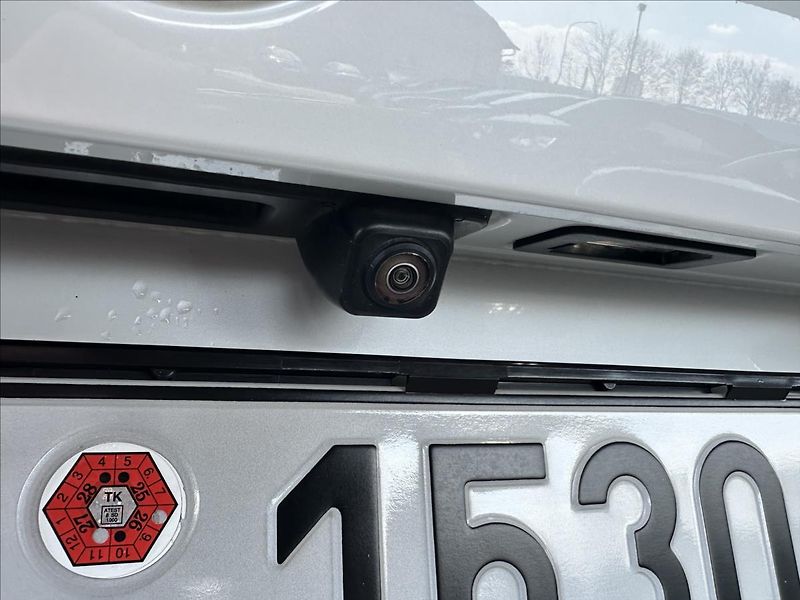 BMW X5 3,0 xDrive 30d M-SPORT LASER - fotka 35 z 38