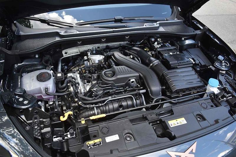 Cupra Formentor má po modernizaci docela výrazně změněnou příď