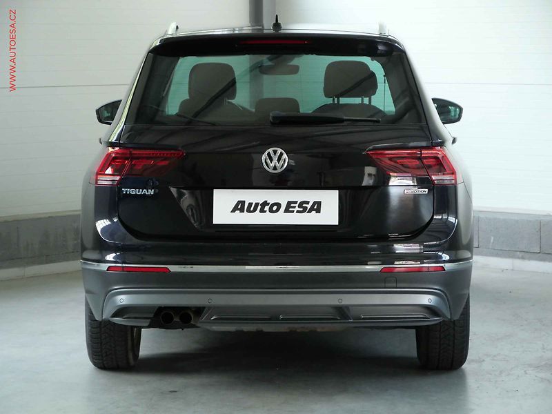 Volkswagen Tiguan (2019) 2.0TSi 4x4, Highline, DSG - fotka 5 z 21