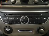 Renault Mégane (2009) 1.6i, 2.maj,ČR, AC, tažné - náhled 15