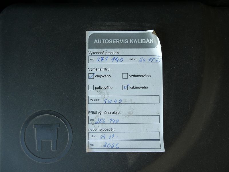 Peugeot 307 1,6 16V 80kW SW 7.míst,PANORAM - fotka 30 z 36