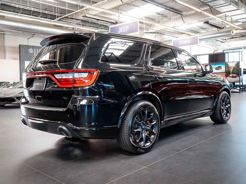 Dodge Durango (2023) 5.7 R/T Hemi Orange Tow N Go - fotka 9 z 40