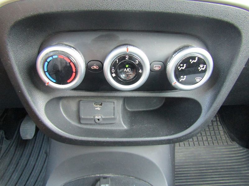 Fiat 500L (2013) 1.6 JTD 77kW - fotka 36 z 43