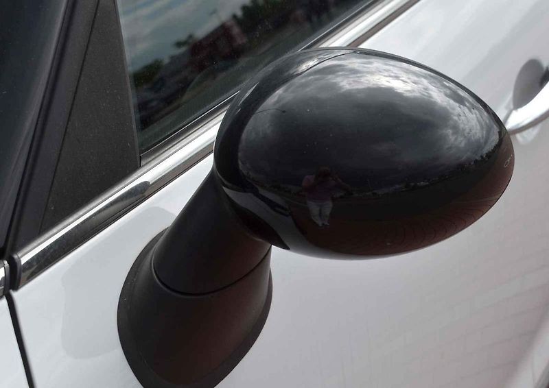 Toto Mini Countryman lze jako ojetinu pořídit kolem 300 000 Kč