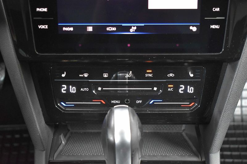 Volkswagen Passat 2.0 TSI Elegance*DSG*ACC*DPH - fotka 24 z 43