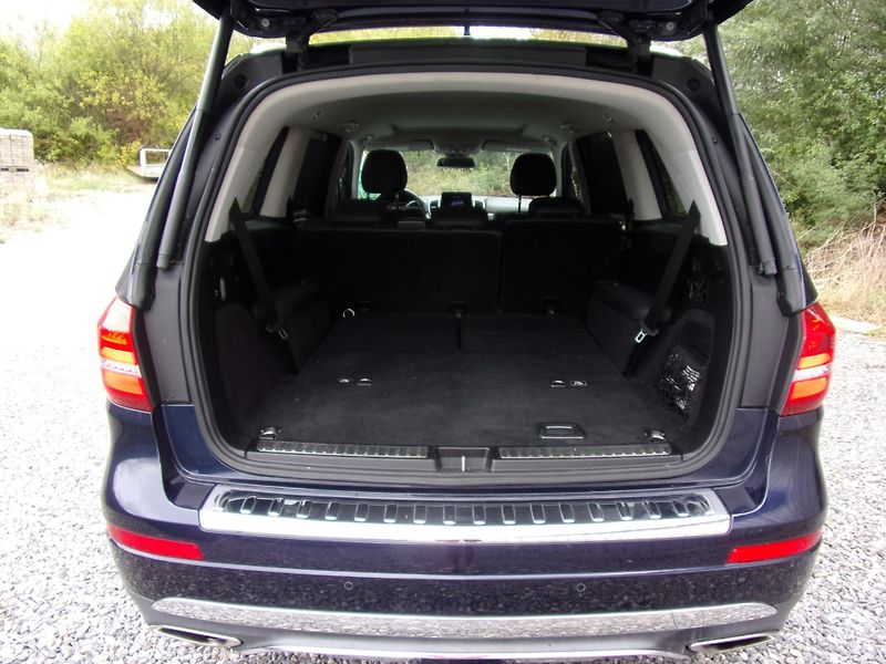 Mercedes-Benz GLS (2017) Mercedes-Benz GLS 450 4Matic  - fotka 19 z 25