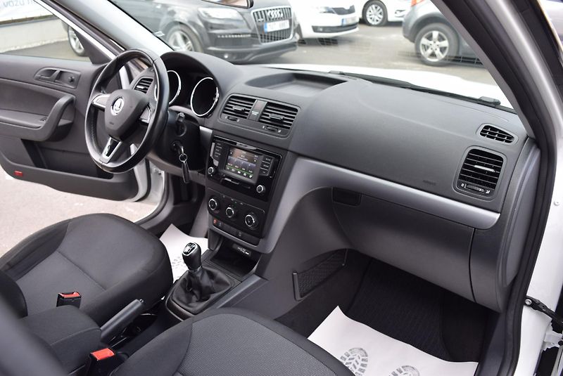 Škoda Yeti (2017) 1.2TSI 81kw ACTIVE OPS KLIMA  - fotka 31 z 41