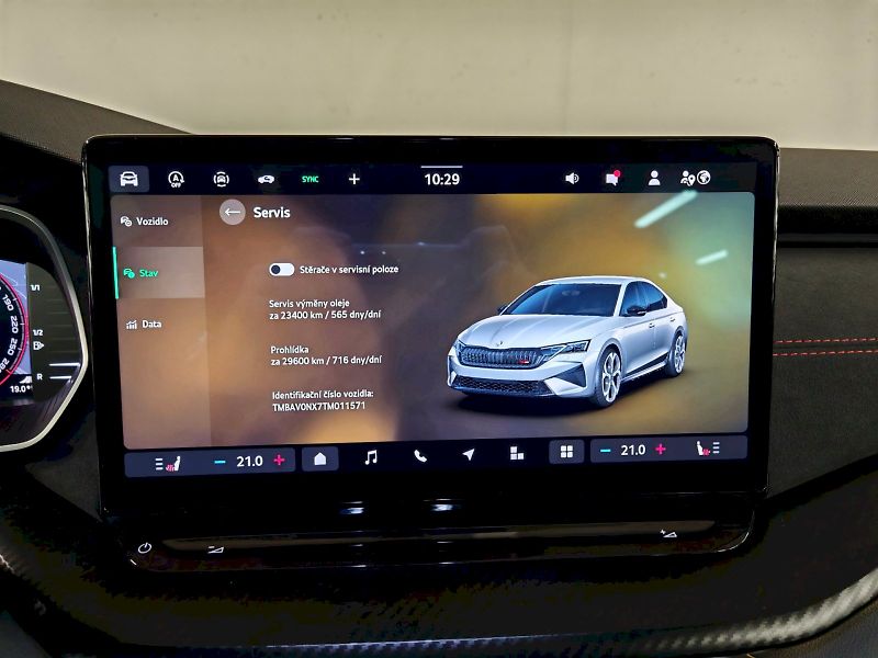 Škoda Octavia (2025) 2.0 TSI 195 kW DSG RS - fotka 16 z 32