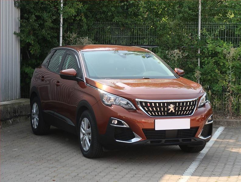 Peugeot 3008 (2018) 1.6 BlueHDi, Tempomat - fotka 1 z 18
