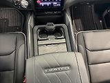 Dodge RAM (2025) 3,0 R6  Limited Night - náhled 13