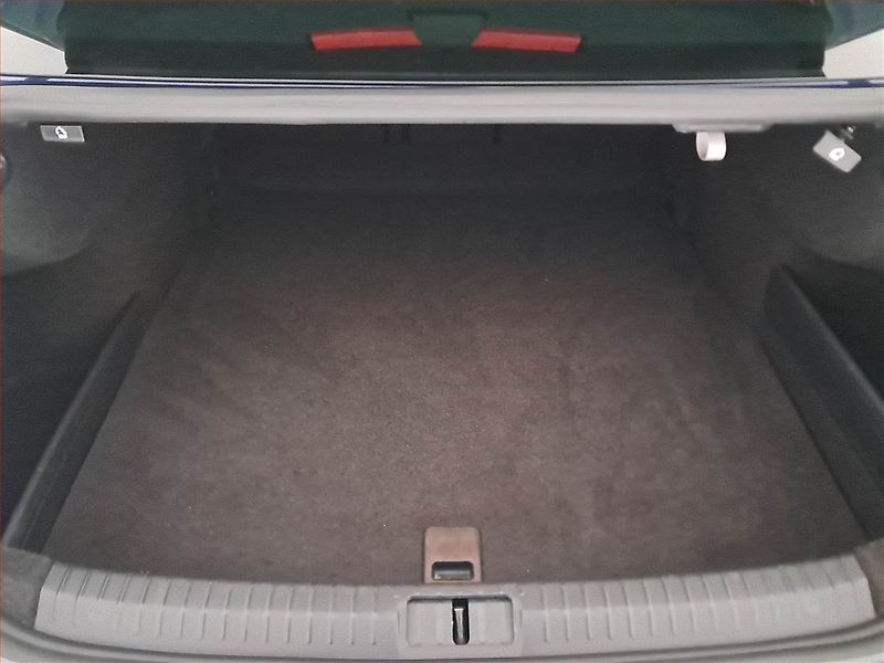 Volkswagen Passat (2015) 2.0 TDI, 4X4, Navi, Tempomat - fotka 14 z 18