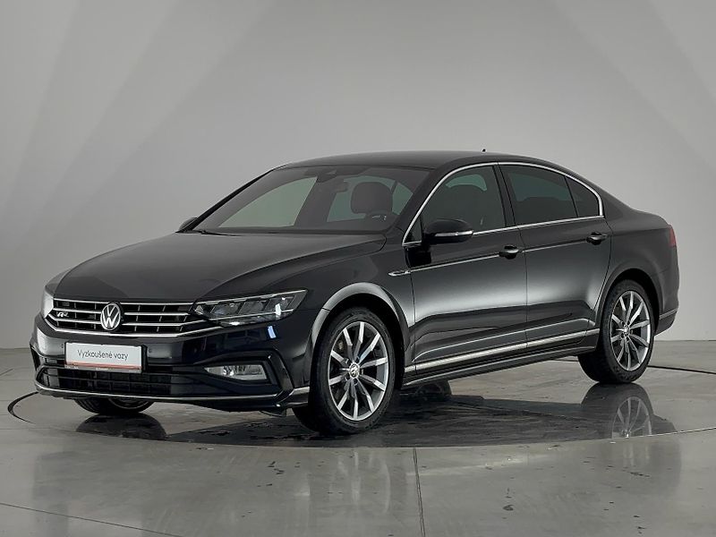 Volkswagen Passat R-LINE DSG - fotka 1 z 29