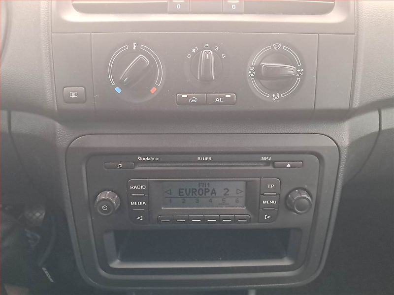 Škoda Fabia (2012) 1.2 12V, Serv.kniha - fotka 12 z 15