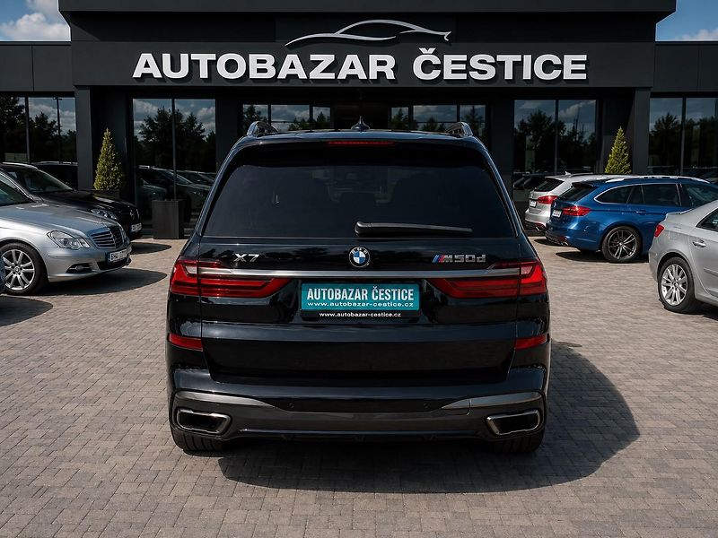BMW X7 M50d INDIVIDUAL 7 MIST  - fotka 4 z 29