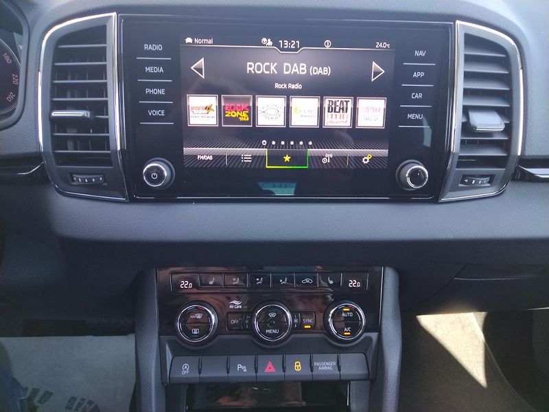 Škoda Karoq 1,5 TSI - fotka 22 z 29