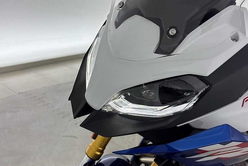 BMW MOTO F 900 XR - fotka 7 z 13