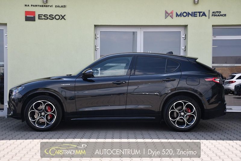 Alfa Romeo Stelvio 2.0T 16V 206kW VELOCE AT8 Q4 - fotka 11 z 44