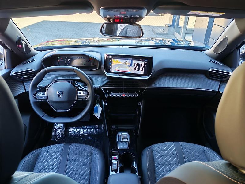 Peugeot 2008 (2026) 1.2 ALLURE Hybrid 110 e-DCS6 - fotka 15 z 18