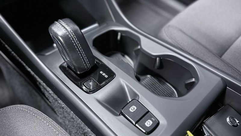 Volvo XC40 (2021) T4,Inscription ,REZERVOVÁNO  - fotka 29 z 50