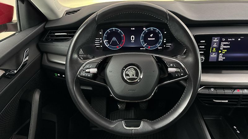 Škoda Octavia 1.0 TSI Ambition Combi - fotka 9 z 24