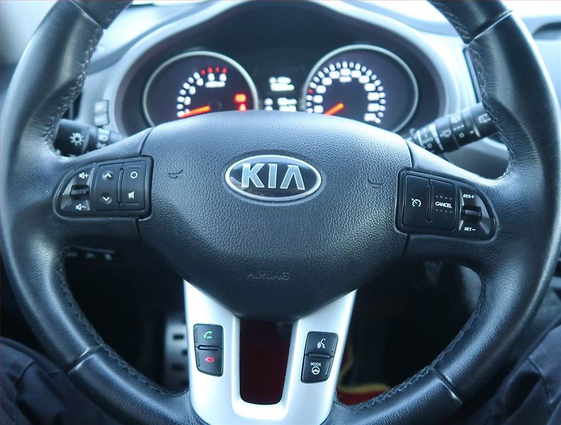 Kia Sportage (2014) 2.0 CRDi, 4X4, Automat - fotka 15 z 16
