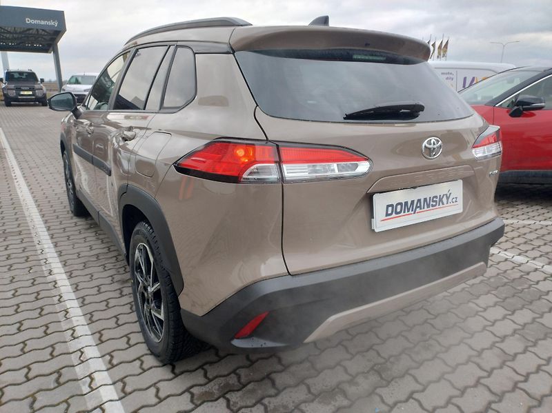 Toyota Corolla Cross (2026) 1.8 FHEV Comfort Business+ - fotka 4 z 17