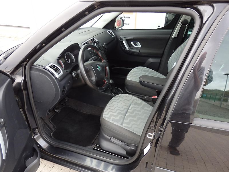 Škoda Roomster 1.4 16V DIGI. KLIMA, LPG - fotka 6 z 15