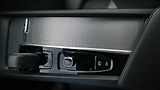Volvo XC60 B4 AWD Plus Bright Auto - náhled 17