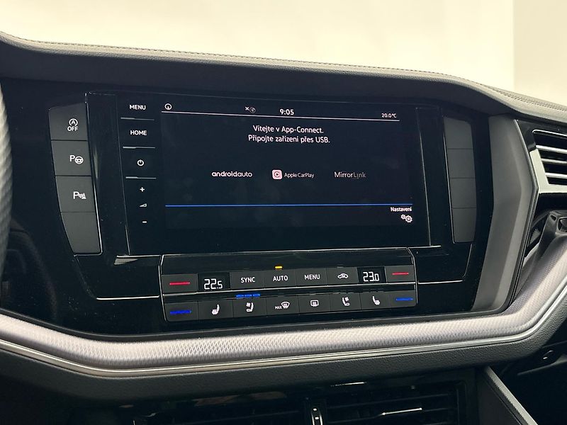 Volkswagen Touareg R-Line - fotka 25 z 30