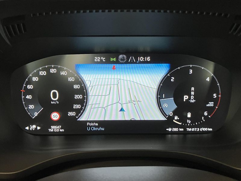 Volvo XC60 B4 AWD R-Design AT8, ČR - fotka 26 z 50