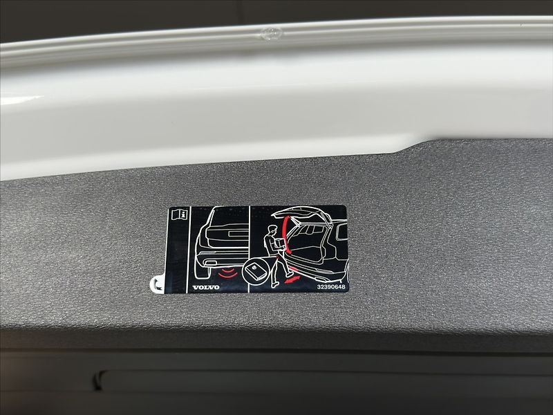 Volvo V60 (2026) 2,0 B4  Core - fotka 20 z 38