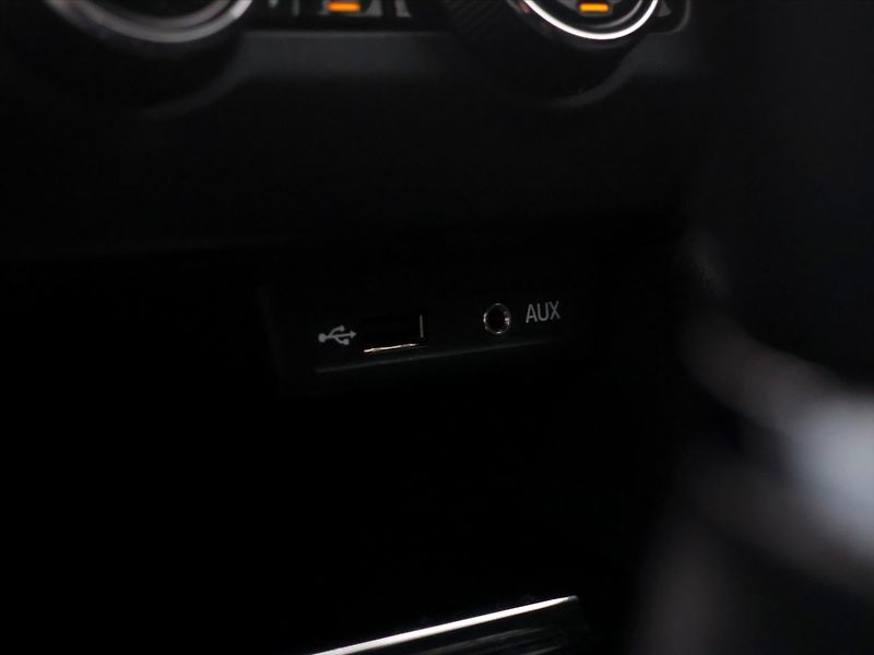 Škoda Octavia 2,0 TDi 110kW Style Aut.klima - fotka 21 z 30