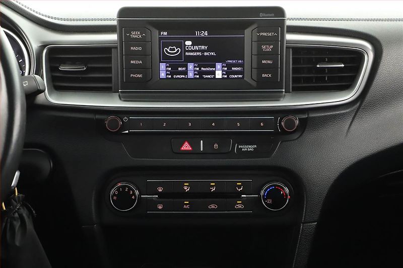 Kia Ceed (2020) 1.4 CVVT, Tempomat - fotka 10 z 16
