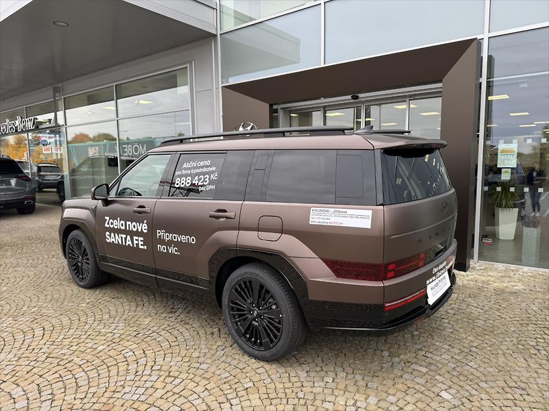 Hyundai Santa Fe 1,6 1,6 TGDI PHEV 4×4 CALLIGRA - fotka 4 z 19