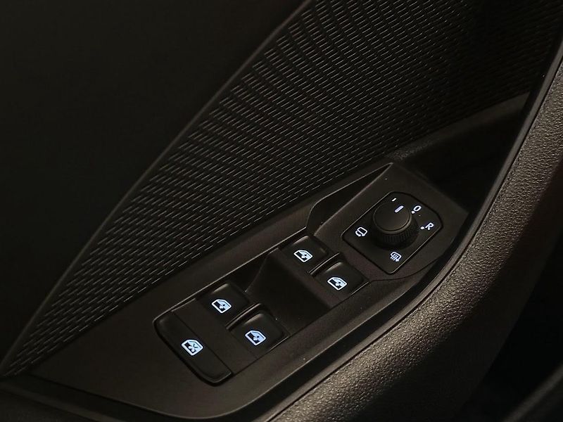 Škoda Octavia (2023) SW 1.0 TSI Clever DSG 81 kW - fotka 15 z 22