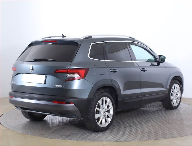 Škoda Karoq (2019) Ambition 1.6 TDI, Navi - fotka 5 z 17