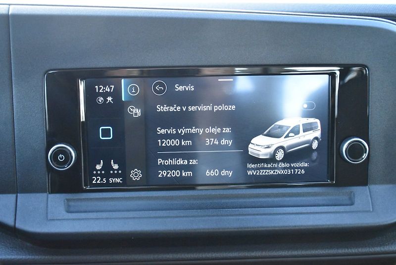 Volkswagen Caddy (2022) 2.0 TDI 90kW - fotka 17 z 34