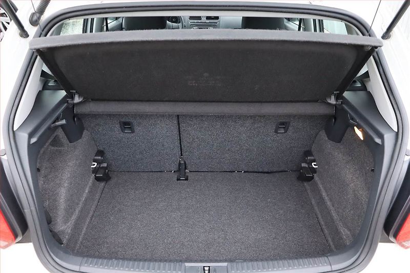Volkswagen Polo (2013) 1.2 12V, Serv.kniha - fotka 14 z 17