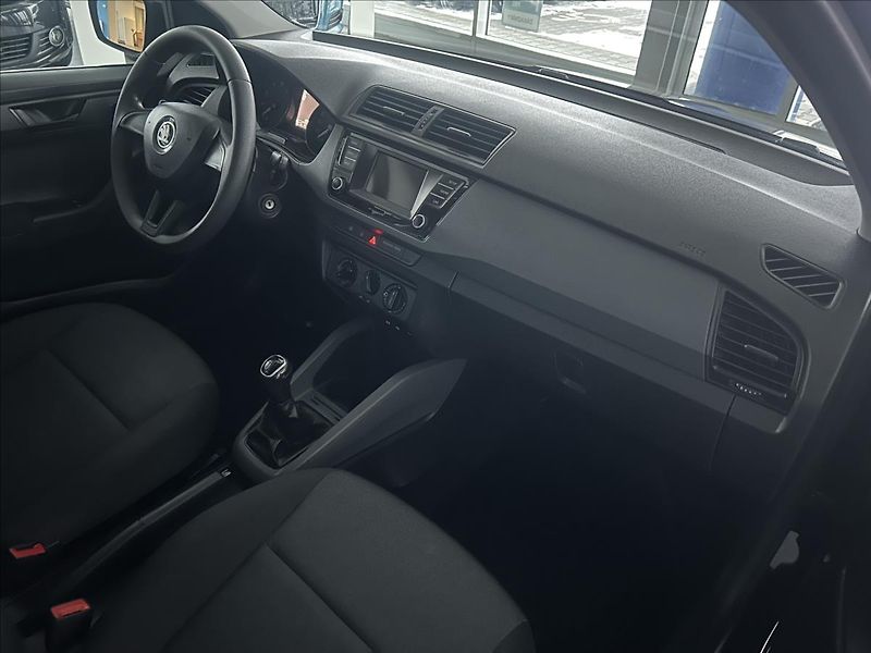 Škoda Fabia 1,0   TSI 70kW - fotka 9 z 20