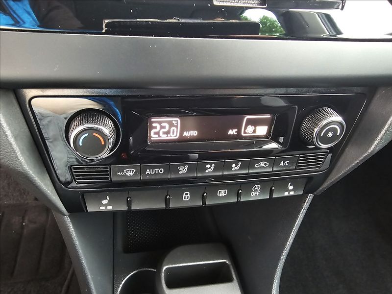 Škoda Rapid 1,2 TSi 66KW Joy DIG.KLIMA STK - fotka 21 z 46
