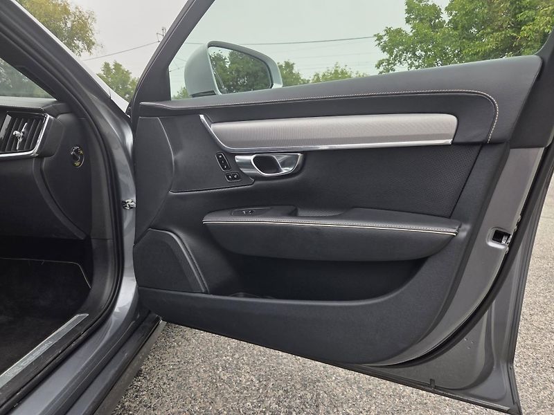 Volvo S90 (2019) - fotka 13 z 24