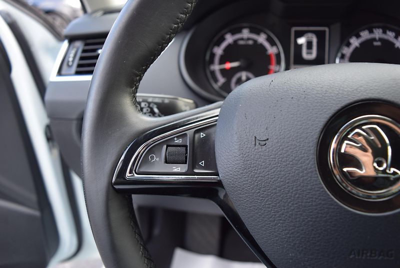 Škoda Octavia (2018) 1.5TSI 110kw CLEVER TAŽN NAVI  - fotka 30 z 46